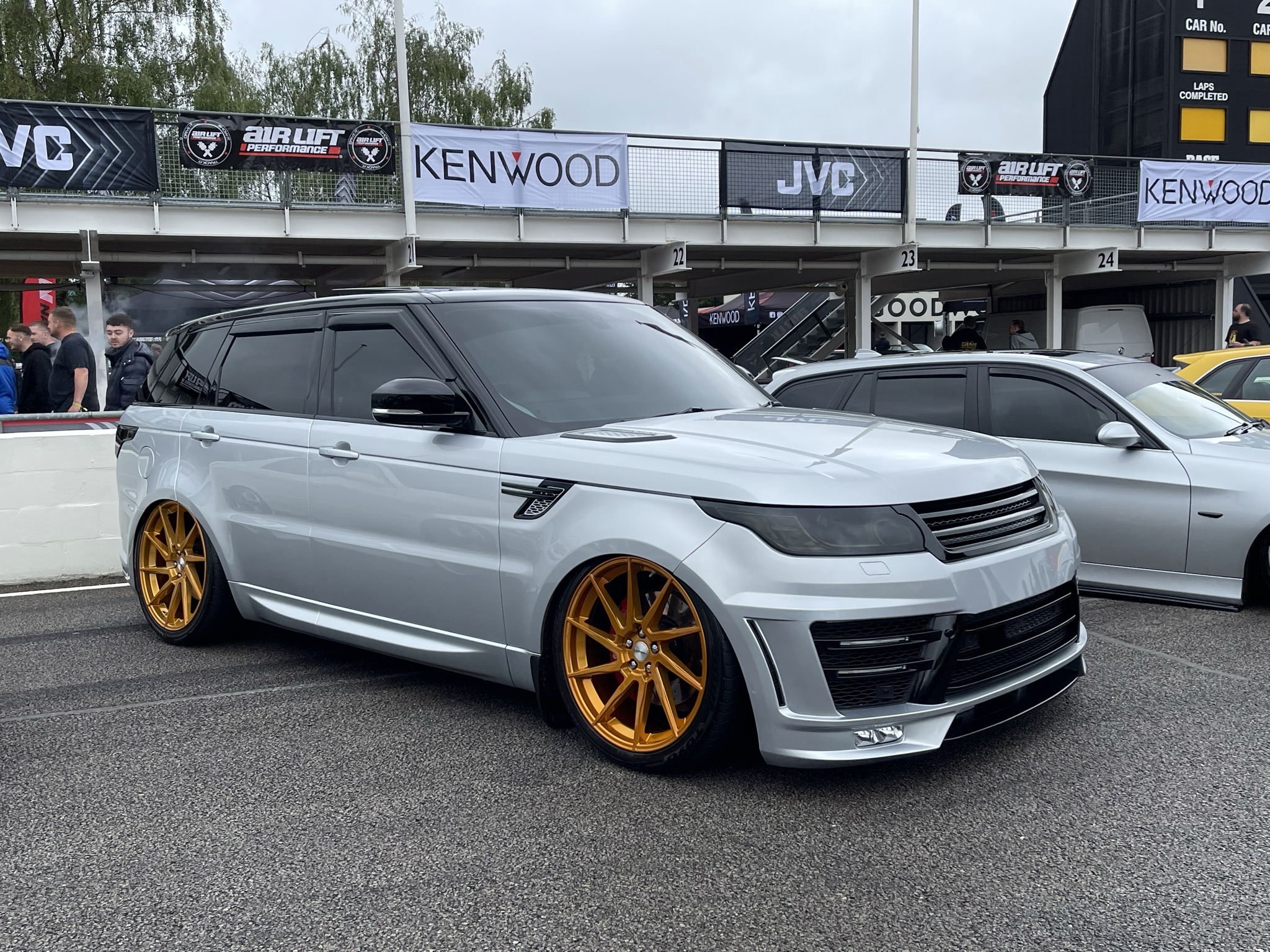 686E6E02 9A72 450E A196 29B8F8B85193