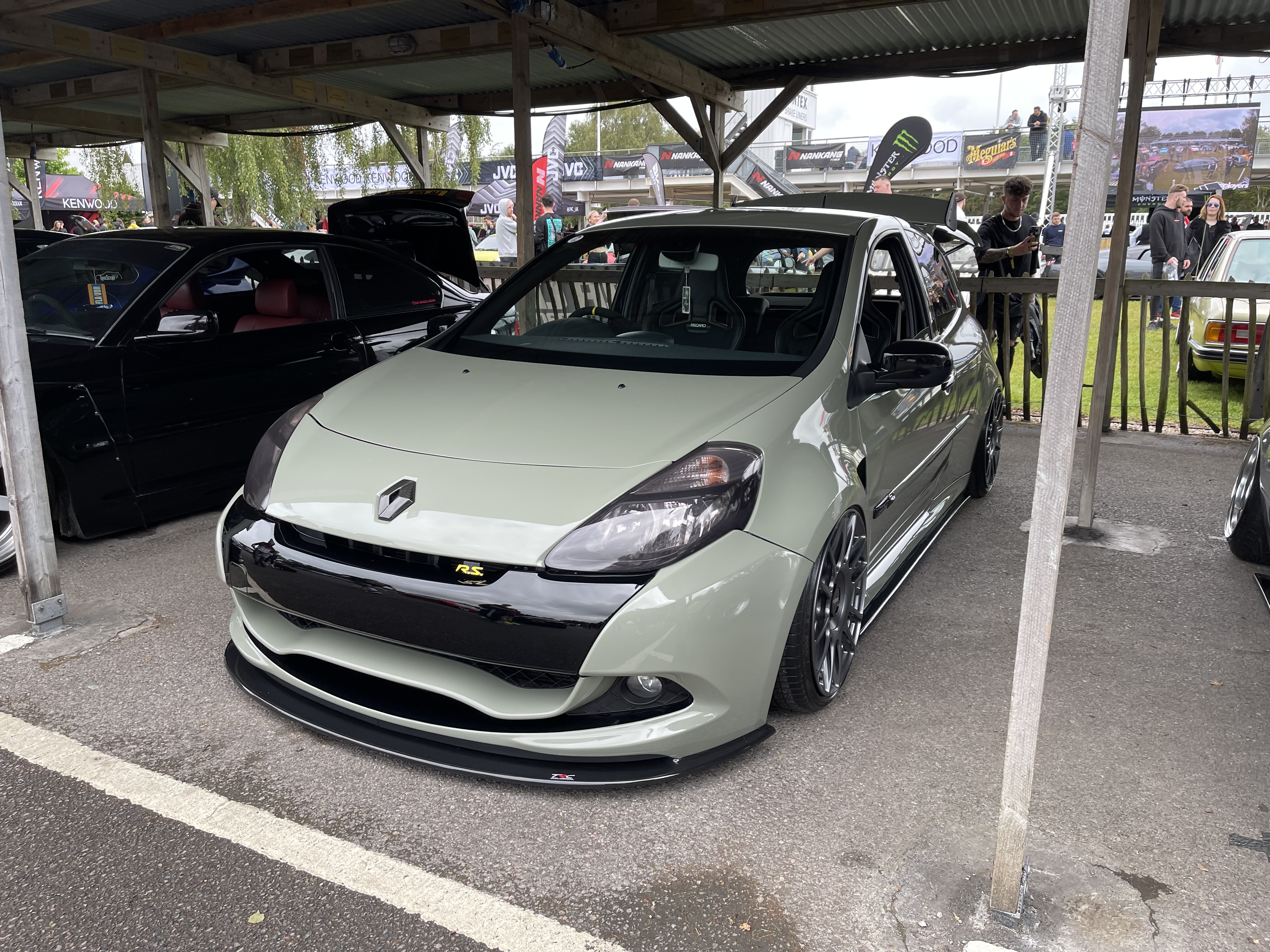 8C855925 A76A 4BE3 86EC 05A86A2F4699